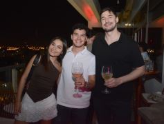 Foto de la galería: Vinos, cata y mucho disfrute: parte de la experiencia que dejó Bastardo Wine en el Rooftop del Hotel Continental