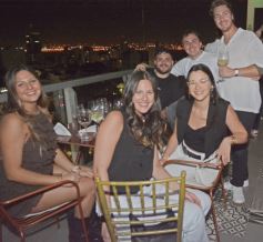 Foto de la galería: Vinos, cata y mucho disfrute: parte de la experiencia que dejó Bastardo Wine en el Rooftop del Hotel Continental