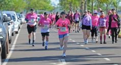 Foto de la galería: Maratón Rosa 2025 por la concientización y prevención del cáncer de mamas