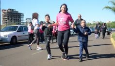 Foto de la galería: Maratón Rosa 2025 por la concientización y prevención del cáncer de mamas