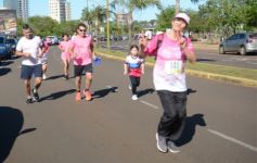 Foto de la galería: Maratón Rosa 2025 por la concientización y prevención del cáncer de mamas