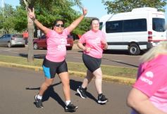 Foto de la galería: Maratón Rosa 2025 por la concientización y prevención del cáncer de mamas