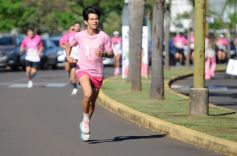 Foto de la galería: Maratón Rosa 2025 por la concientización y prevención del cáncer de mamas