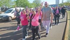 Foto de la galería: Maratón Rosa 2025 por la concientización y prevención del cáncer de mamas