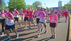 Foto de la galería: Maratón Rosa 2025 por la concientización y prevención del cáncer de mamas