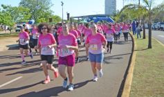 Foto de la galería: Maratón Rosa 2025 por la concientización y prevención del cáncer de mamas