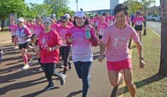 Foto de la galería: Maratón Rosa 2025 por la concientización y prevención del cáncer de mamas