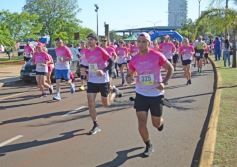 Foto de la galería: Maratón Rosa 2025 por la concientización y prevención del cáncer de mamas