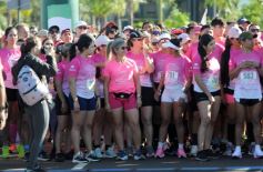 Foto de la galería: Maratón Rosa 2025 por la concientización y prevención del cáncer de mamas