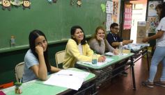 Foto de la galería: Legislativas 2025: en Misiones y en el país se votó por primera vez con la Boleta Única de Papel (BUP)