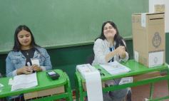 Foto de la galería: Legislativas 2025: en Misiones y en el país se votó por primera vez con la Boleta Única de Papel (BUP)