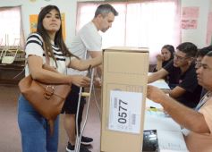 Foto de la galería: Legislativas 2025: en Misiones y en el país se votó por primera vez con la Boleta Única de Papel (BUP)
