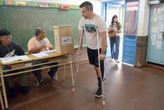 Foto de la galería: Legislativas 2025: en Misiones y en el país se votó por primera vez con la Boleta Única de Papel (BUP)