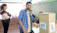 Foto de la galería: Legislativas 2025: en Misiones y en el país se votó por primera vez con la Boleta Única de Papel (BUP)