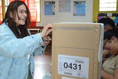 Foto de la galería: Legislativas 2025: en Misiones y en el país se votó por primera vez con la Boleta Única de Papel (BUP)