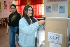 Foto de la galería: Legislativas 2025: en Misiones y en el país se votó por primera vez con la Boleta Única de Papel (BUP)