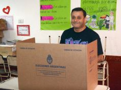 Foto de la galería: Legislativas 2025: en Misiones y en el país se votó por primera vez con la Boleta Única de Papel (BUP)