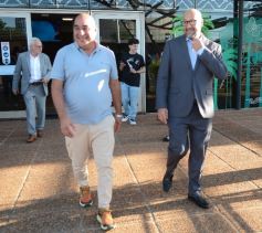 Foto de la galería: Entrega oficial de diplomas a Diputados electos en el Teatro Prosa del Parque del Conocimiento