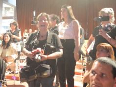 Foto de la galería: Entrega oficial de diplomas a Diputados electos en el Teatro Prosa del Parque del Conocimiento