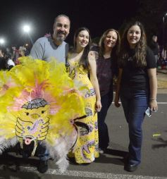 Foto de la galería: Ritmo, brillo y emoción en el cierre de la primera noche del Show de Scolas en La Cascada 