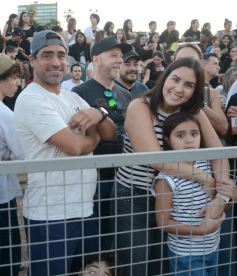 Foto de la galería: La Estudiantina despidió su edición 2025 con todo el esplendor y ritmo en La Cascada