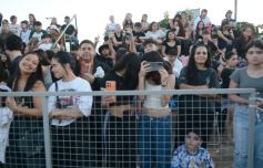 Foto de la galería: La Estudiantina despidió su edición 2025 con todo el esplendor y ritmo en La Cascada