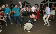 Foto de la galería: Dardo Martí celebró su cumpleaños feliz en familia y con amigos de toda la vida