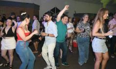 Foto de la galería: Dardo Martí celebró su cumpleaños feliz en familia y con amigos de toda la vida