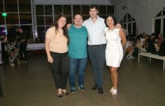 Foto de la galería: Dardo Martí celebró su cumpleaños feliz en familia y con amigos de toda la vida