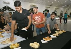 Foto de la galería: Dardo Martí celebró su cumpleaños feliz en familia y con amigos de toda la vida