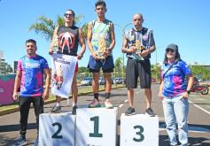 Foto de la galería: "Un paso por Santi": la solidaridad y el cariño de la gente siempre presente 