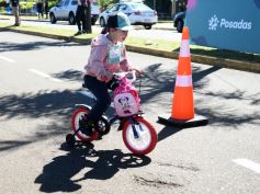 Foto de la galería: "Un paso por Santi": la solidaridad y el cariño de la gente siempre presente 