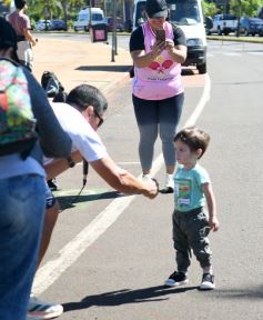 Foto de la galería: "Un paso por Santi": la solidaridad y el cariño de la gente siempre presente 