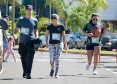 Foto de la galería: "Un paso por Santi": la solidaridad y el cariño de la gente siempre presente 