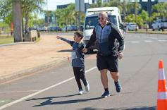 Foto de la galería: "Un paso por Santi": la solidaridad y el cariño de la gente siempre presente 