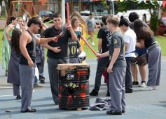 Foto de la galería: El NENI 2032 realizó el cierre de "Reciclarte" con alumnos de la Madre de la Misericordia