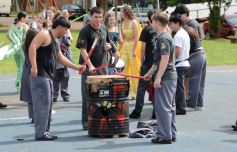 Foto de la galería: El NENI 2032 realizó el cierre de "Reciclarte" con alumnos de la Madre de la Misericordia