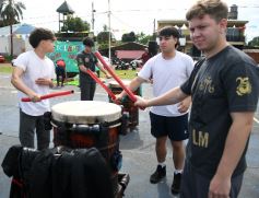 Foto de la galería: El NENI 2032 realizó el cierre de "Reciclarte" con alumnos de la Madre de la Misericordia