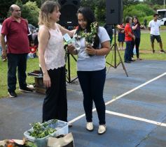 Foto de la galería: El NENI 2032 realizó el cierre de "Reciclarte" con alumnos de la Madre de la Misericordia
