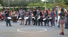 Foto de la galería: El NENI 2032 realizó el cierre de "Reciclarte" con alumnos de la Madre de la Misericordia