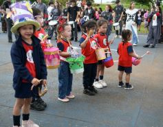 Foto de la galería: El NENI 2032 realizó el cierre de "Reciclarte" con alumnos de la Madre de la Misericordia