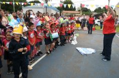 Foto de la galería: El NENI 2032 realizó el cierre de "Reciclarte" con alumnos de la Madre de la Misericordia