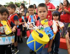 Foto de la galería: El NENI 2032 realizó el cierre de "Reciclarte" con alumnos de la Madre de la Misericordia
