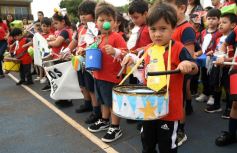 Foto de la galería: El NENI 2032 realizó el cierre de "Reciclarte" con alumnos de la Madre de la Misericordia
