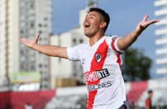 Sixto Fotografías. Deportes. Torneo Regional Federal Amateur - Tarde de fútbol en Villa Sarita: Guaraní y una goleada ante Brown por el Torneo Regional 
