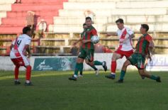 Foto de la galería: Tarde de fútbol en Villa Sarita: Guaraní y una goleada ante Brown por el Torneo Regional 