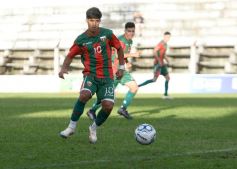Foto de la galería: Tarde de fútbol en Villa Sarita: Guaraní y una goleada ante Brown por el Torneo Regional 