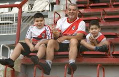 Foto de la galería: Tarde de fútbol en Villa Sarita: Guaraní y una goleada ante Brown por el Torneo Regional 