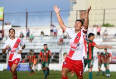 Foto de la galería: Tarde de fútbol en Villa Sarita: Guaraní y una goleada ante Brown por el Torneo Regional 