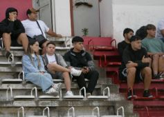 Foto de la galería: Tarde de fútbol en Villa Sarita: Guaraní y una goleada ante Brown por el Torneo Regional 